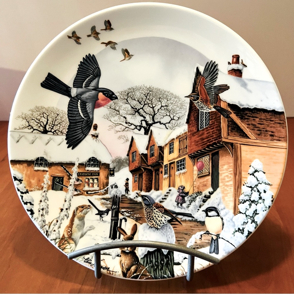WEDGWOOD BONE CHINA LTD EDITION “WOODLAND VISITORS” 9” PLATE